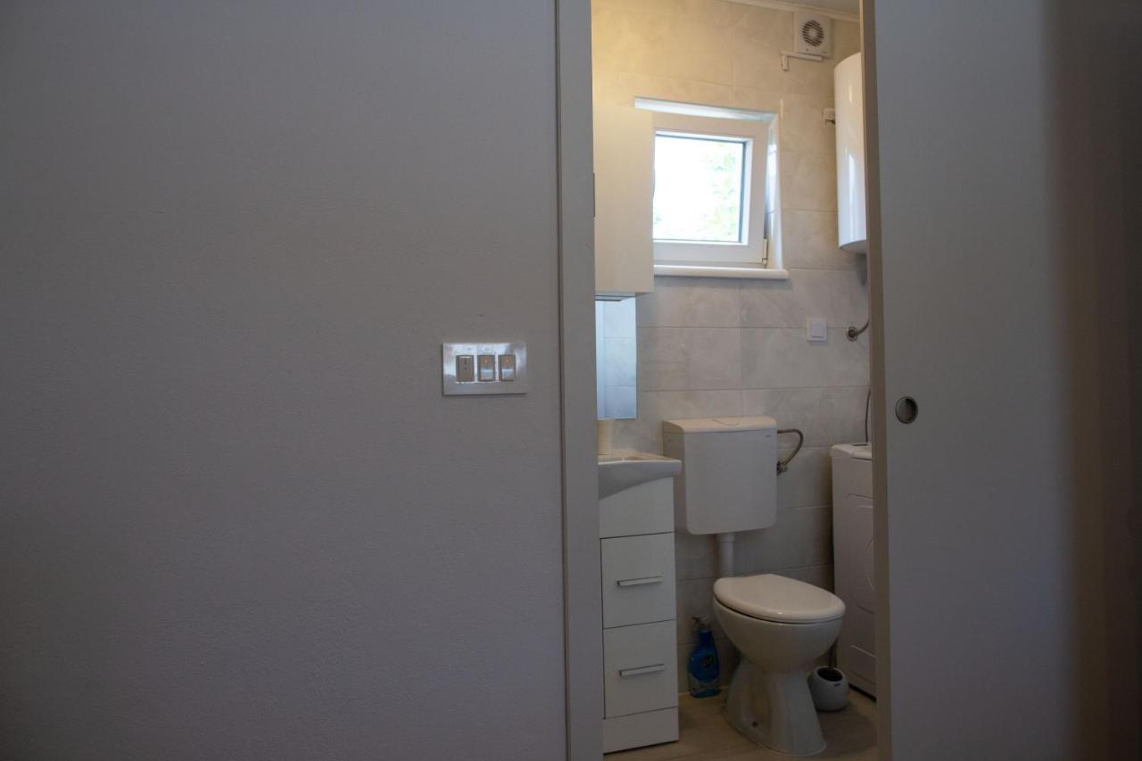 מדולין Holiday Home Petrovic מראה חיצוני תמונה