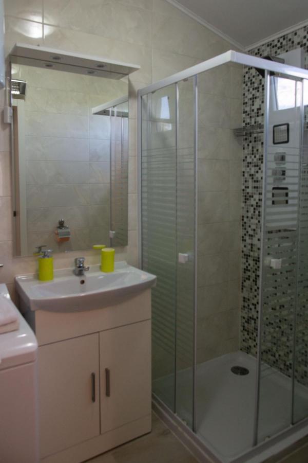 מדולין Holiday Home Petrovic מראה חיצוני תמונה